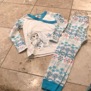 Hanna Andersson Elsa PJ’s size 4